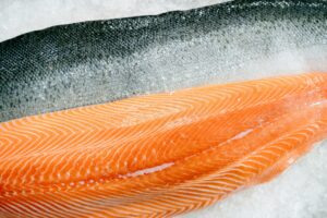 es obligatorio congelar el pescado en los restaurantes